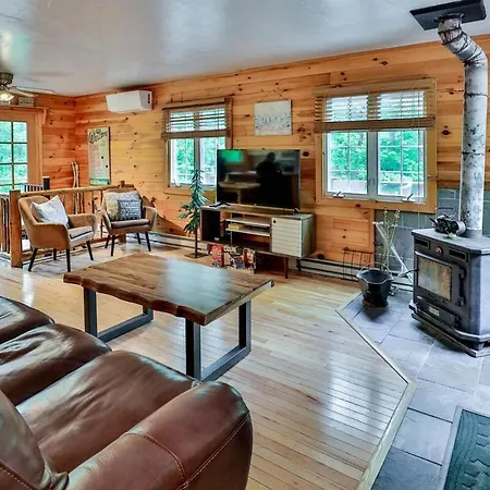 Colonels Cabin Sauna, Fireplace, Mountain Views